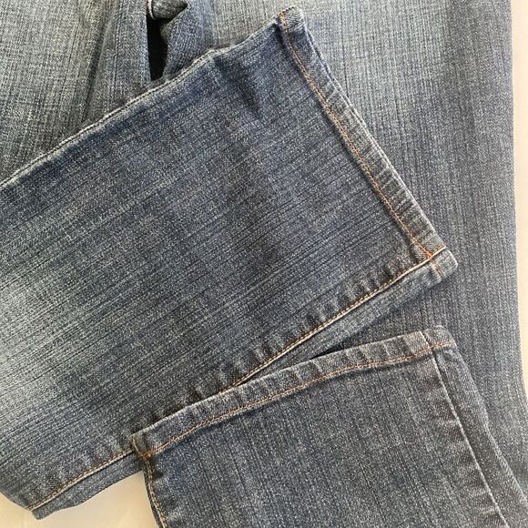 Nine West Midrise Bootcut Jeans Size 6 - Picture 6 of 6